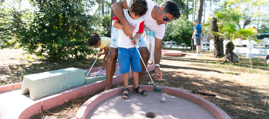 Mini-golf au camping Les Oyats